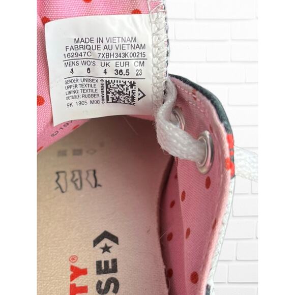 Converse Chuck Taylor All Star OX x Hello Kitty Black 2018 Women's 6 - Picture 12 of 14